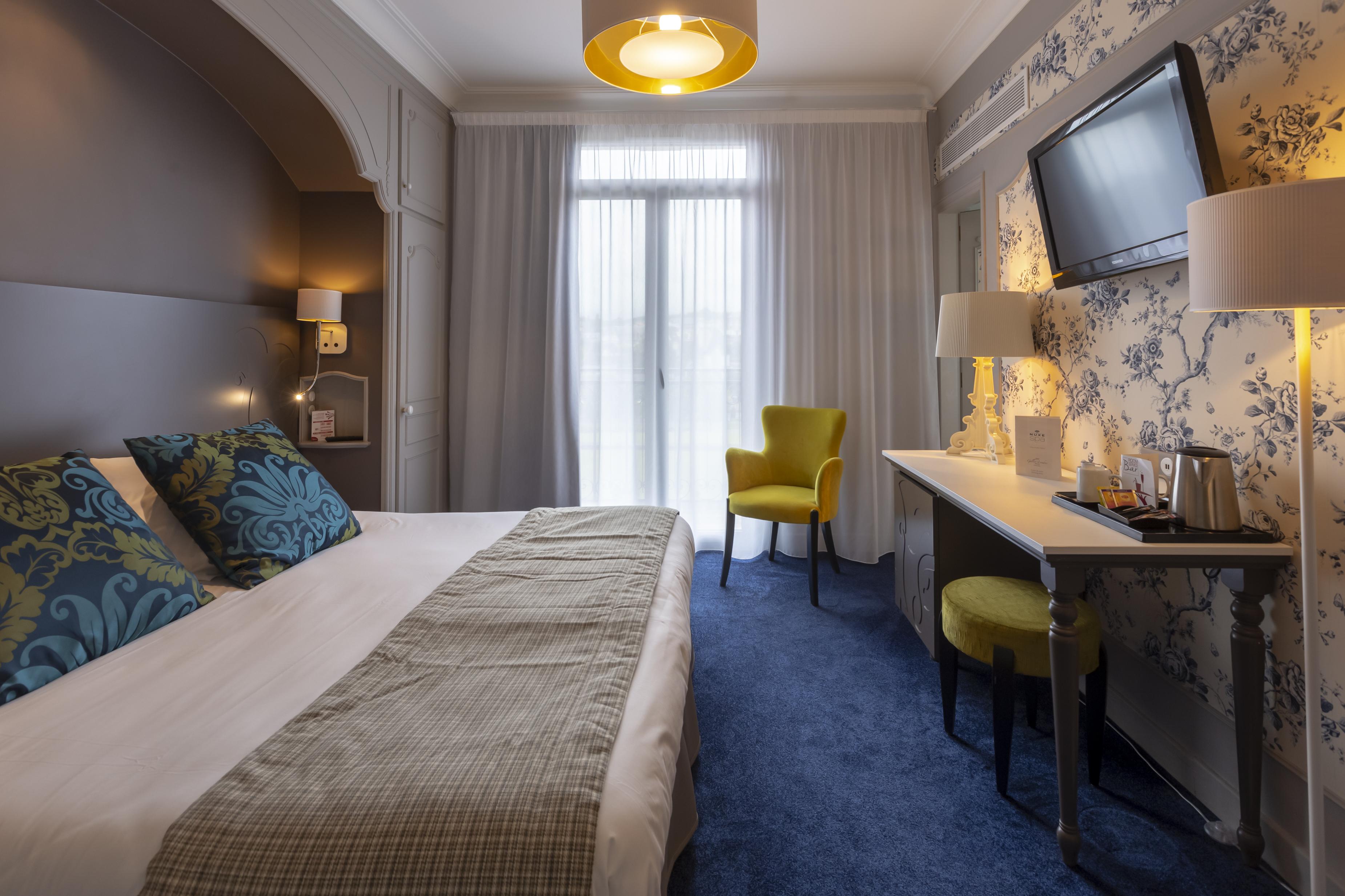 Grand Hôtel Gallia&Londres Spa NUXE Lourdes Esterno foto