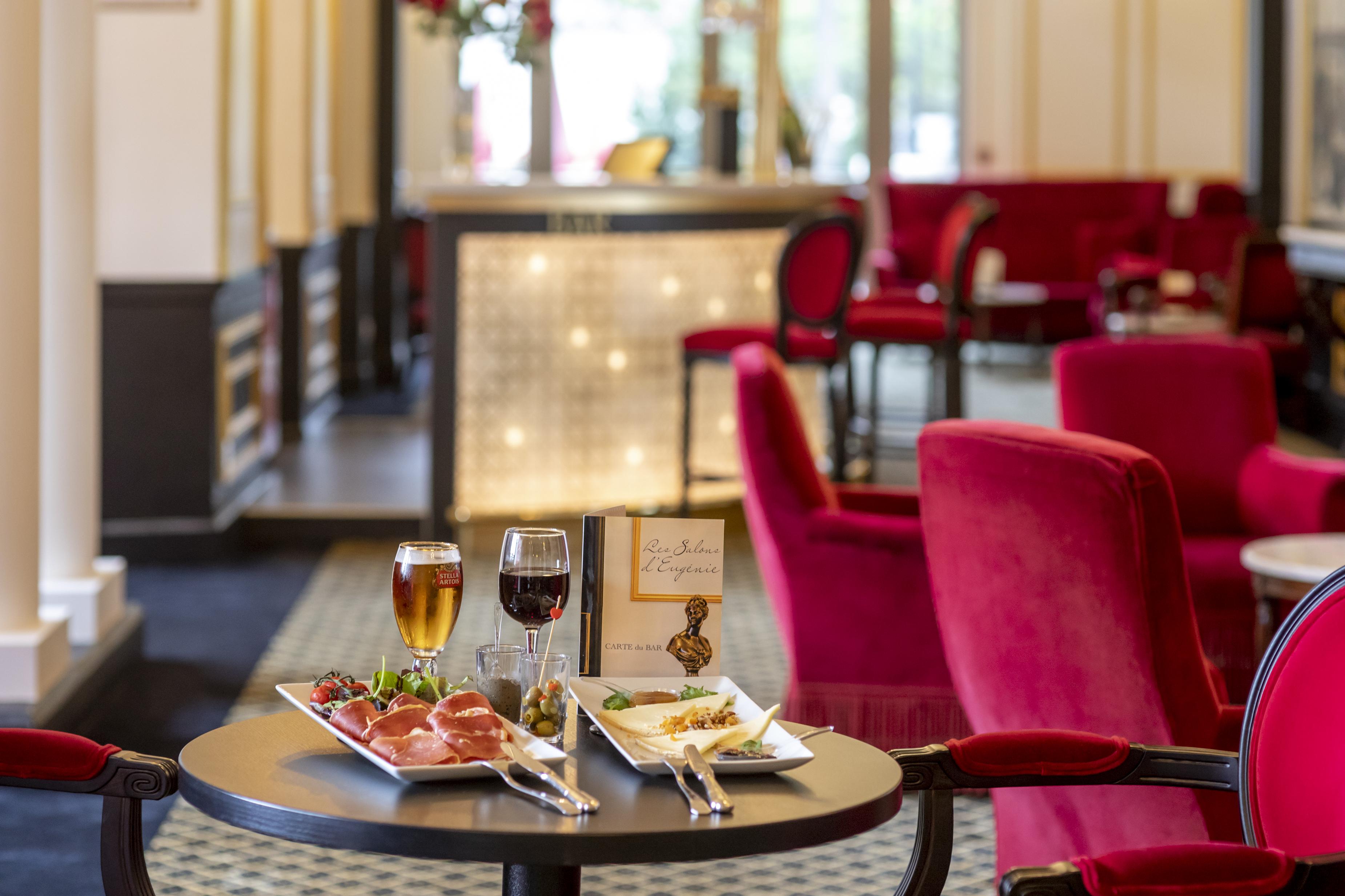 Grand Hôtel Gallia&Londres Spa NUXE Lourdes Esterno foto